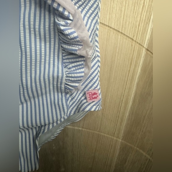 RUFFLE BUTTS VGUC Seersucker Waterfall One Piece Swimsuit size 8 - Picture 8 of 12